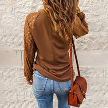 Laden Sie das Bild in den Galerie-Viewer, Damen Langärmliges T-Shirt mit Rundhalsausschnitt und Spitzeneinsatz