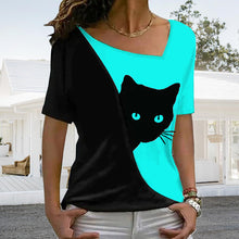 Laden Sie das Bild in den Galerie-Viewer, Schwarzes Katzen-T-Shirt mit diagonalem Ausschnitt