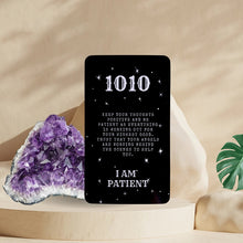 Laden Sie das Bild in den Galerie-Viewer, Hochwertige vergoldete Tarotkarten