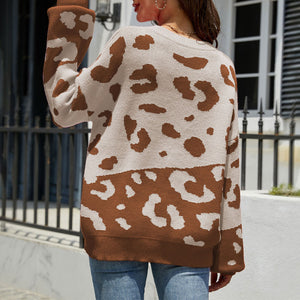 Zweifarbiger Strickpullover mit Leopardenmuster