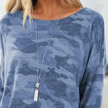 Laden Sie das Bild in den Galerie-Viewer, Langärmliges Camouflage-T-Shirt