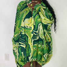 Laden Sie das Bild in den Galerie-Viewer, Modisches Hemdkleid mit Revers und Kordelzug