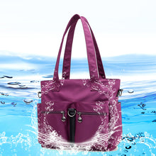 Laden Sie das Bild in den Galerie-Viewer, Damen wasserdichte Reisetasche aus Nylongewebe mit großer Kapazität