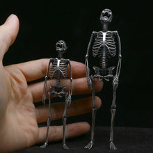 Laden Sie das Bild in den Galerie-Viewer, Ganzkörper Skelett Anhänger