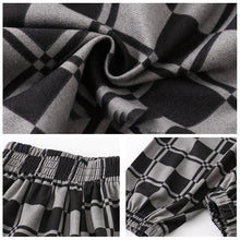 Laden Sie das Bild in den Galerie-Viewer, Jogginghose mit Schachbrettmuster für Kinder