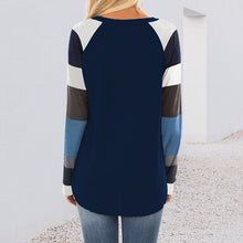 Laden Sie das Bild in den Galerie-Viewer, Langärmliges T-Shirt mit Rundhalsausschnitt in Kontrastfarbe