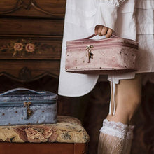 Laden Sie das Bild in den Galerie-Viewer, Kosmetiktasche aus Samt mit großem Fassungsvermögen+Waschtasche