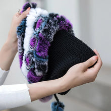 Laden Sie das Bild in den Galerie-Viewer, Warme Blumen gestreifte Kaninchenfellmützen
