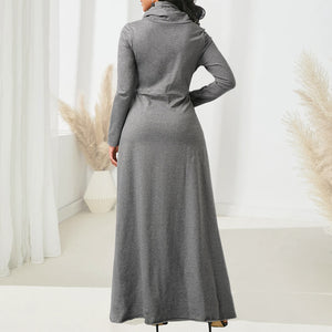 Monochrom Latz-Maxikleid
