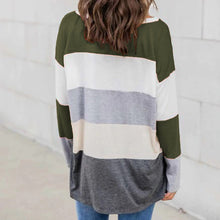 Laden Sie das Bild in den Galerie-Viewer, Gestreiftes T-Shirt mit V-Ausschnitt