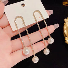 Laden Sie das Bild in den Galerie-Viewer, Elegante Diamant-Quastenperlenohrringe
