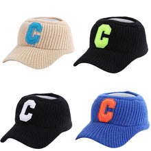 Laden Sie das Bild in den Galerie-Viewer, Süße gestrickte warme Baseballmütze