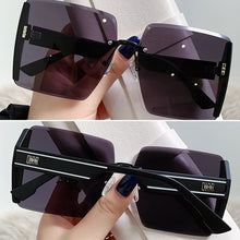 Laden Sie das Bild in den Galerie-Viewer, Modische Quadratische Sonnenbrille