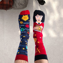 Laden Sie das Bild in den Galerie-Viewer, Interessanter Trend asymmetrische Socken