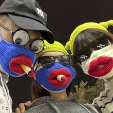 Laden Sie das Bild in den Galerie-Viewer, Wurstmundstück mit Zigarettenmaske