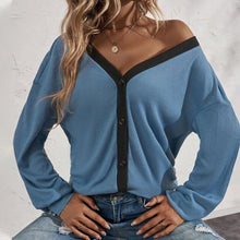 Laden Sie das Bild in den Galerie-Viewer, Strickjacke mit V-Ausschnitt und langen Ärmeln