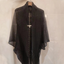 Laden Sie das Bild in den Galerie-Viewer, Schal mit Quasten für Sonnenschutz