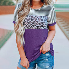 Laden Sie das Bild in den Galerie-Viewer, Kontrastierendes T-Shirt mit Leopardenstreifen