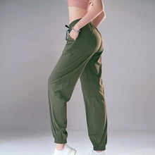 Laden Sie das Bild in den Galerie-Viewer, Einfarbige Jogginghose mit elastischem Bund