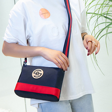 Laden Sie das Bild in den Galerie-Viewer, Damen leichte lässige Umhängetasche aus Nylon