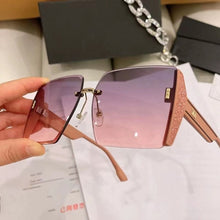 Laden Sie das Bild in den Galerie-Viewer, Modische Quadratische Sonnenbrille