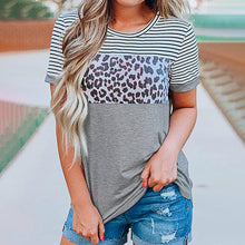 Laden Sie das Bild in den Galerie-Viewer, Kontrastierendes T-Shirt mit Leopardenstreifen