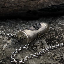 Laden Sie das Bild in den Galerie-Viewer, Heiliges Kreuz Bullet Totenkopf Halskette