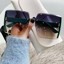 Laden Sie das Bild in den Galerie-Viewer, Modische Quadratische Sonnenbrille
