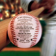 Laden Sie das Bild in den Galerie-Viewer, Hochelastischer Hohler Baseball