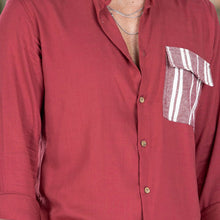 Laden Sie das Bild in den Galerie-Viewer, Herren Sommerliches Freizeithemd mit Kontrastfarbe und Revers