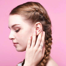 Laden Sie das Bild in den Galerie-Viewer, Buchstaben Ring aus Kristall