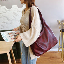 Laden Sie das Bild in den Galerie-Viewer, Damen Einfarbige Tragbare Knödeltasche mit großem Fassungsvermögen