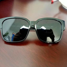 Laden Sie das Bild in den Galerie-Viewer, Tragbare Sonnenbrille für Kurzsichtigkeit