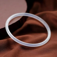 Laden Sie das Bild in den Galerie-Viewer, Armband aus Glocke und Jade im antiken Stil