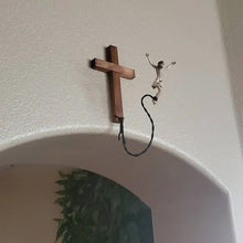 Laden Sie das Bild in den Galerie-Viewer, Fliegendes Jesus-Ornament