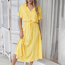 Laden Sie das Bild in den Galerie-Viewer, Kurzärmliges Sommerkleid mit Tupfenmuster