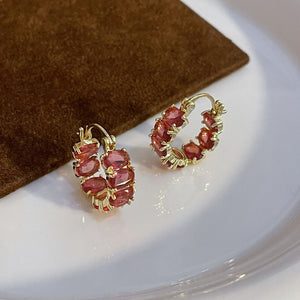 Exquisite Rote Zirkon Creolen
