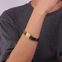 Laden Sie das Bild in den Galerie-Viewer, Kohlefaser-Magnet-Titan-Stahl-Armband