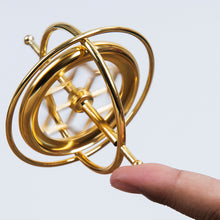 Laden Sie das Bild in den Galerie-Viewer, Dekompressionsspielzeug Zinklegierung Fingerspitzenspinner