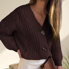Laden Sie das Bild in den Galerie-Viewer, Süße Strickjacke mit Knöpfen