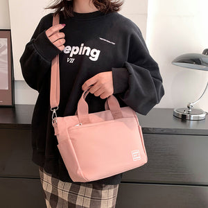 Leichte Schultertasche aus Nylon