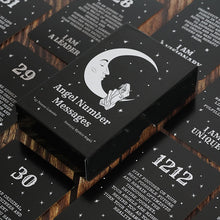 Laden Sie das Bild in den Galerie-Viewer, Hochwertige vergoldete Tarotkarten