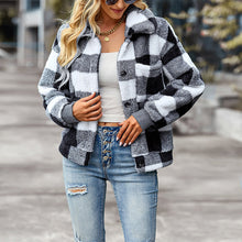 Laden Sie das Bild in den Galerie-Viewer, Karierter dicker Fleece-Mantel