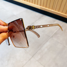 Laden Sie das Bild in den Galerie-Viewer, Neue Modische Quadratische Sonnenbrille