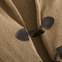 Laden Sie das Bild in den Galerie-Viewer, Strickjacke mit Knöpfen