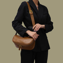 Laden Sie das Bild in den Galerie-Viewer, Einfarbige Modische Einfache Umhängetasche