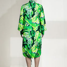 Laden Sie das Bild in den Galerie-Viewer, Modisches Hemdkleid mit Revers und Kordelzug