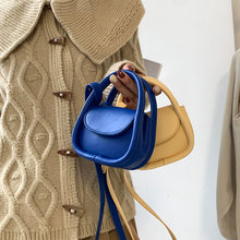 Laden Sie das Bild in den Galerie-Viewer, Mini-Kopfhörertasche aus einfarbigem Leder