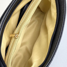 Laden Sie das Bild in den Galerie-Viewer, Modische Anti-Diebstahl-Kuriertasche mit großem Fassungsvermögen