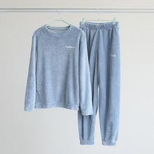Laden Sie das Bild in den Galerie-Viewer, Korallenfleece Pyjama Set Für Damen
